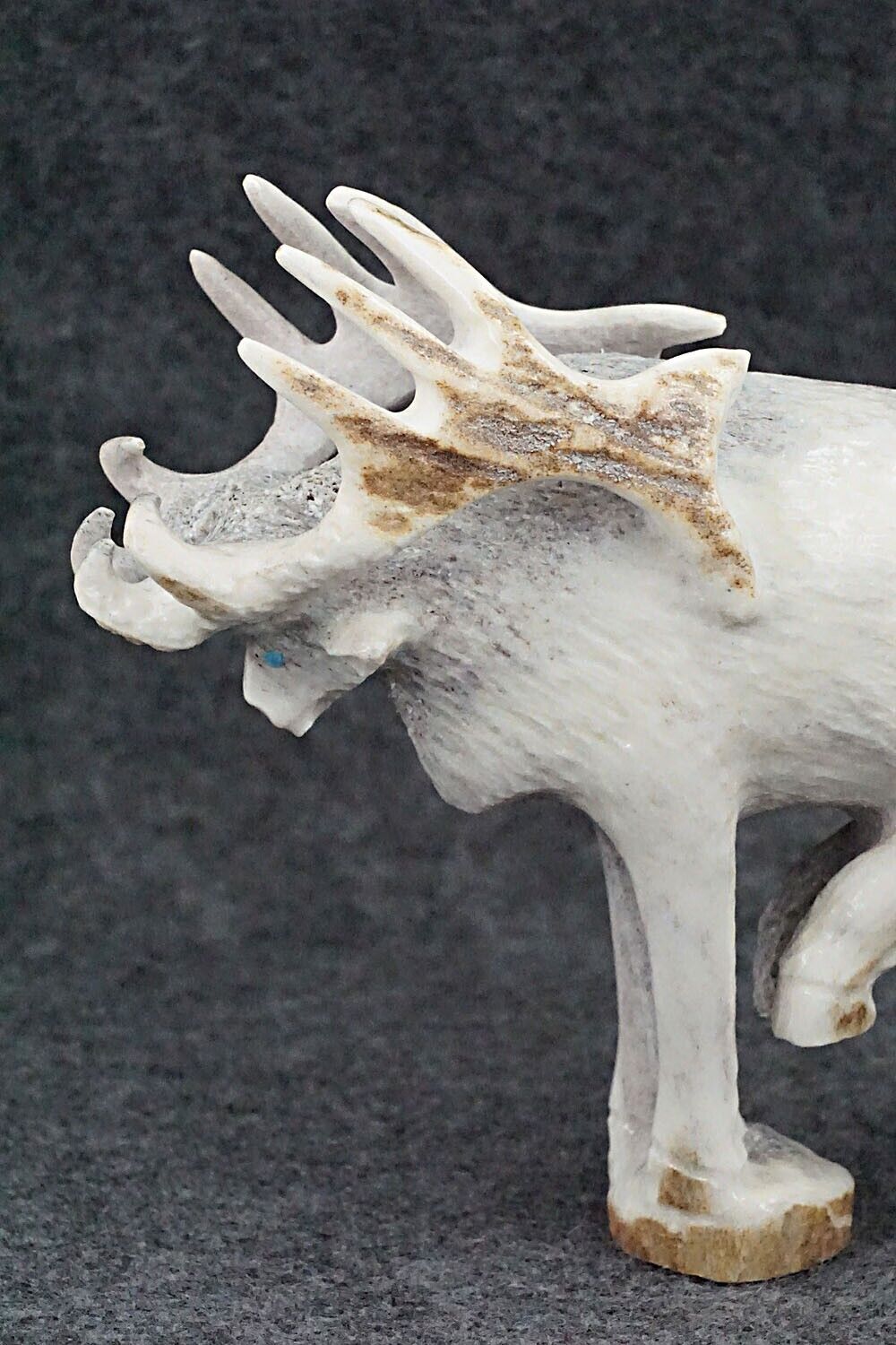 Elk Zuni Fetish Carving - Maxx Laate