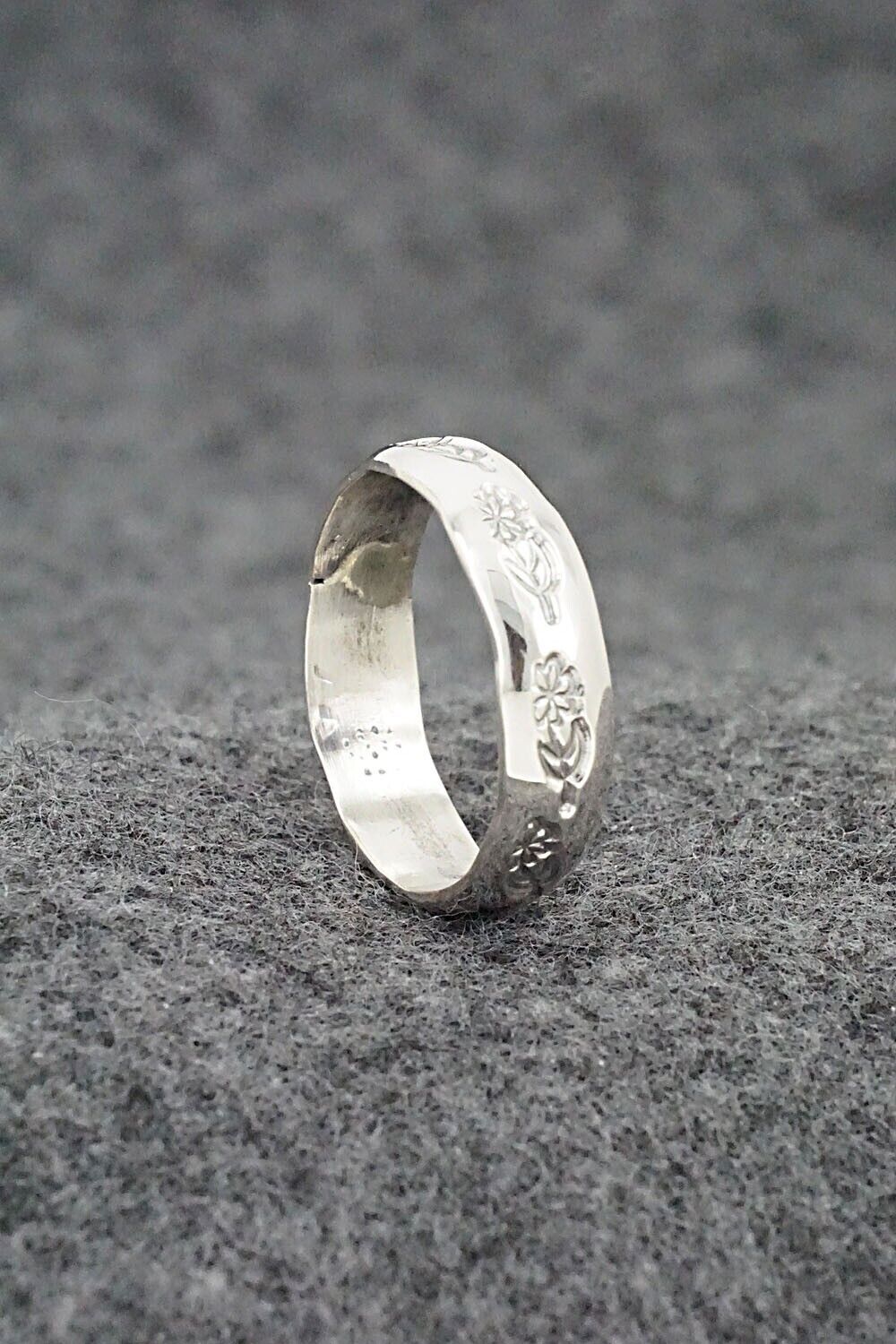 Sterling Silver Ring - Elaine Tahe - Size 9