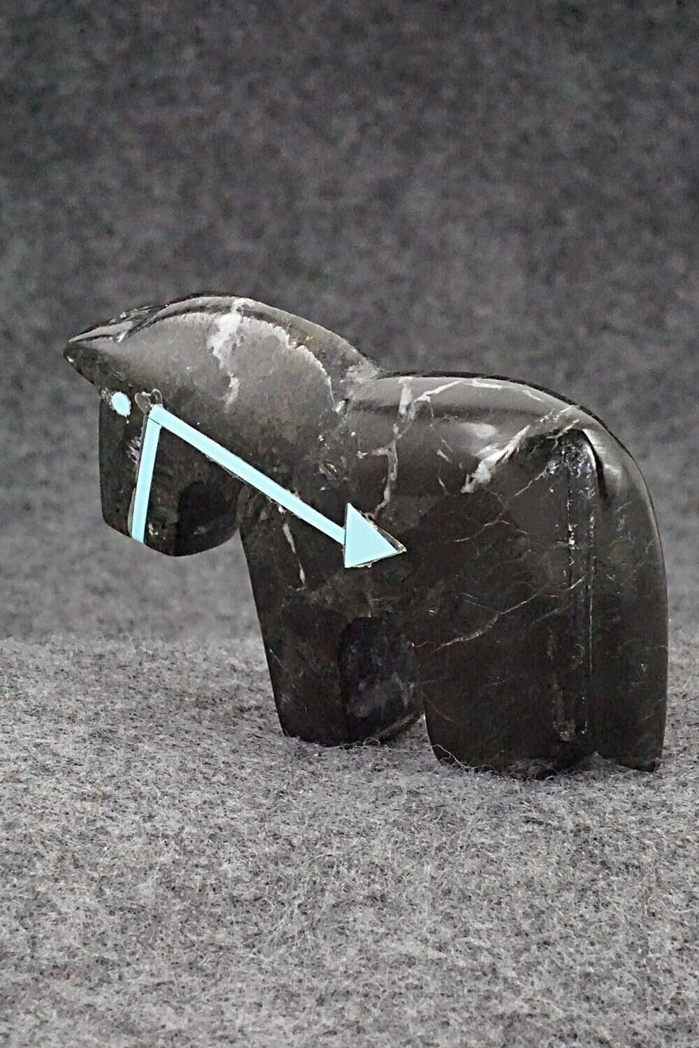 Horse Zuni Fetish Carving - Bernard Laiwakete