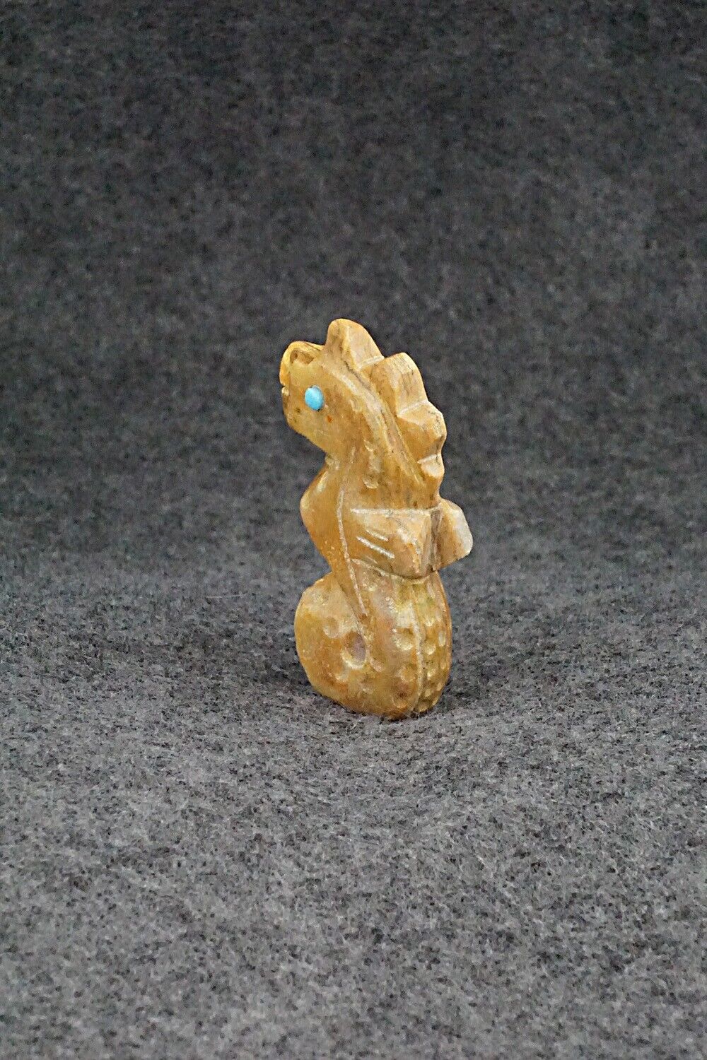Seahorse Zuni Fetish Carving - Cody Chavez