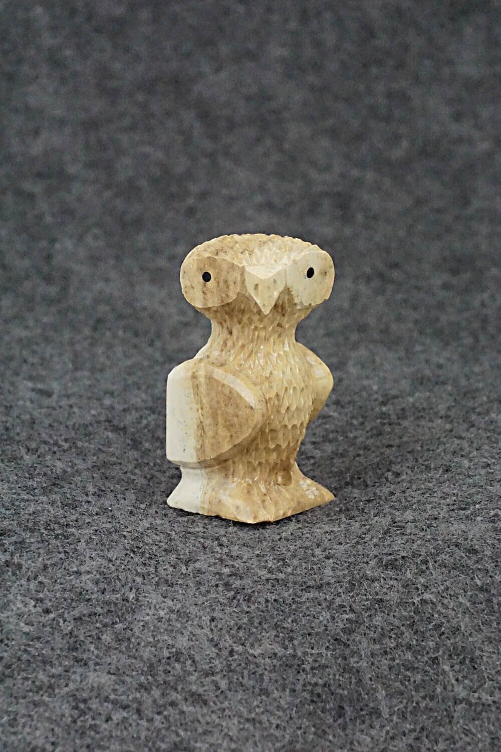 Owl Zuni Fetish Carving - Jesus Espino