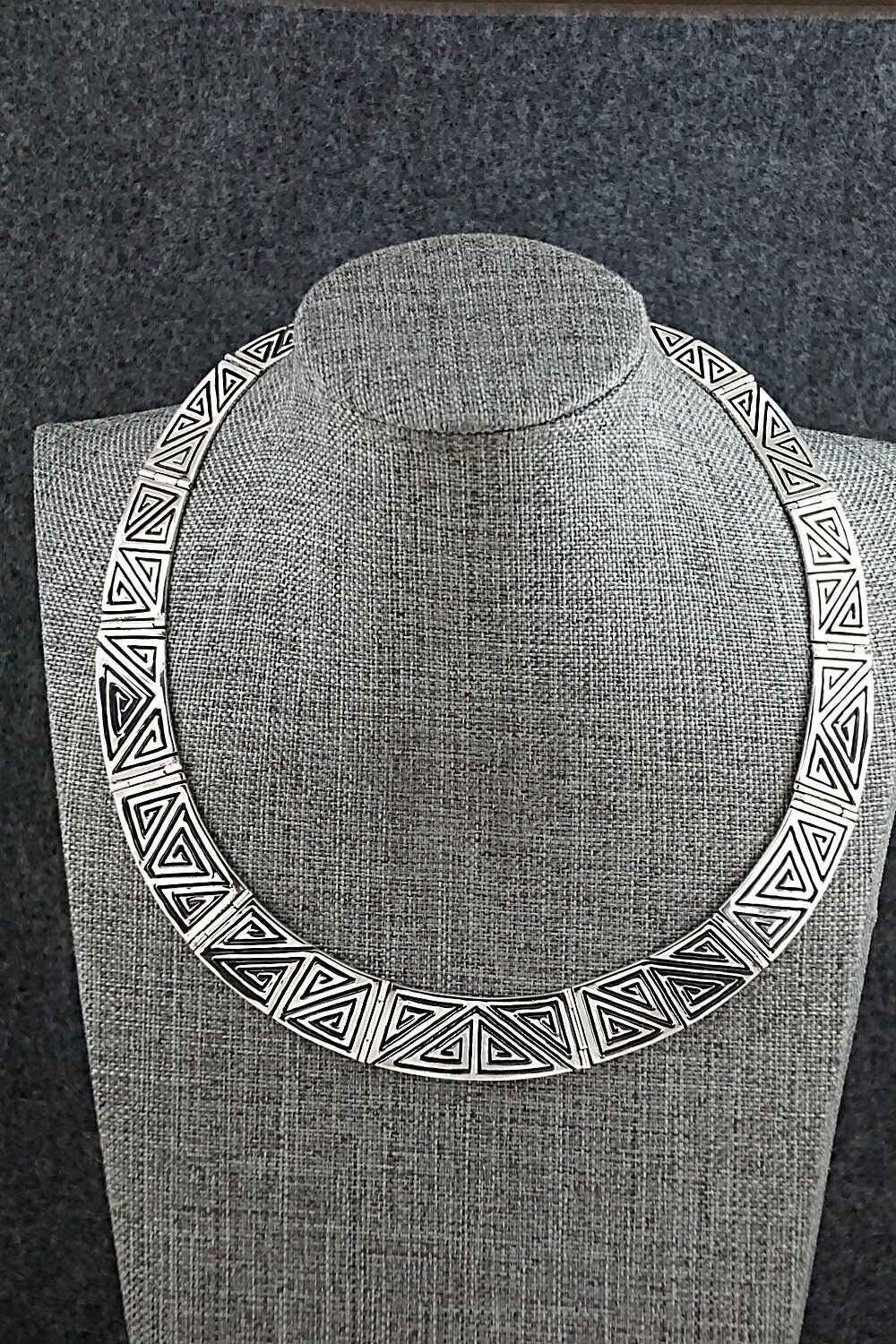 Sterling Silver Necklace - Elgin Tom