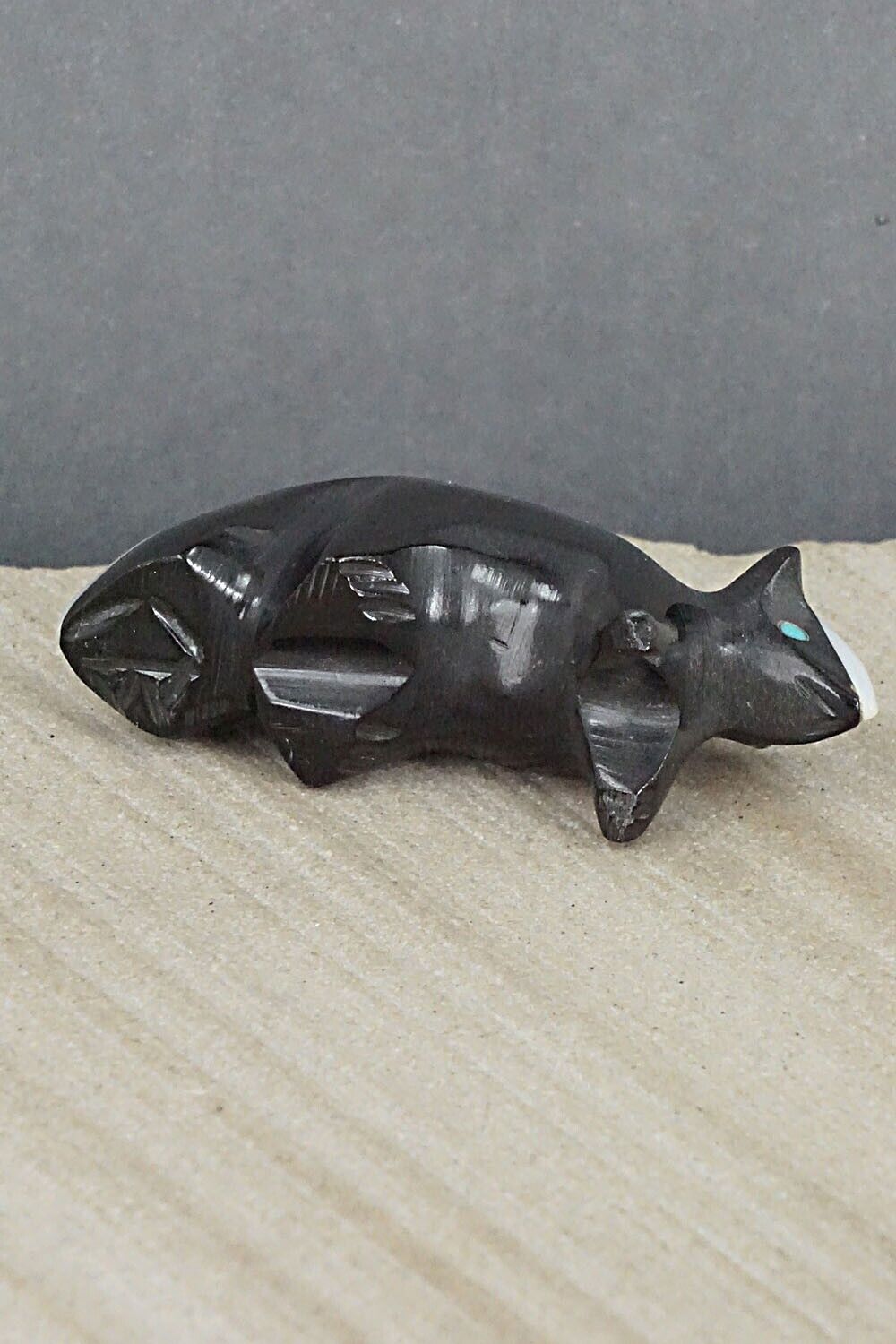 Skunk Zuni Fetish Carving - Calvert Bowannie