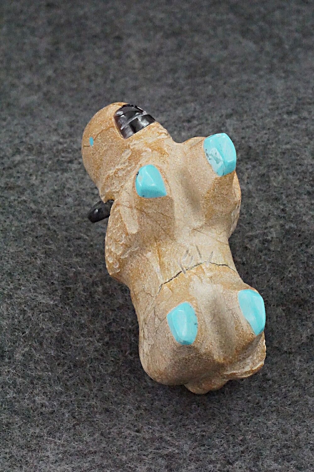 Buffalo Zuni Fetish Carving - Freddie Leekya