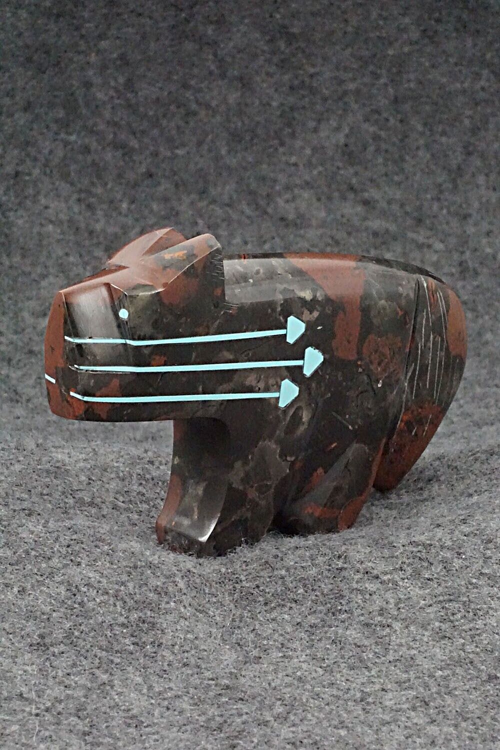 Wolf Zuni Fetish Carving - Kenric Laiwakete