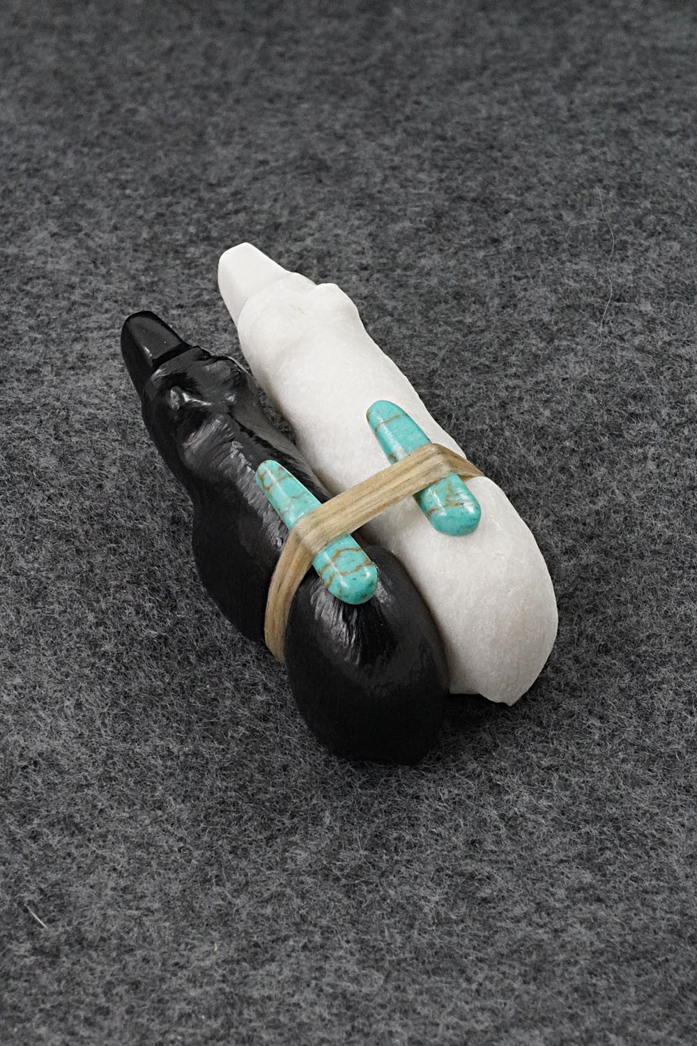 Bear Zuni Fetish Carving - Herbert Halate