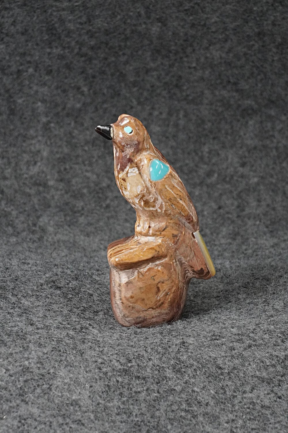Bird Zuni Fetish Carving - Freddie Leekya