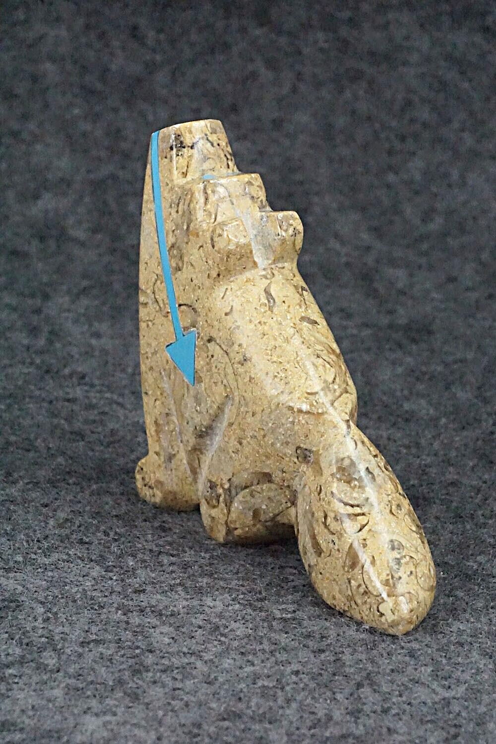 Wolf Zuni Fetish Carving - Bernard Laiwakete