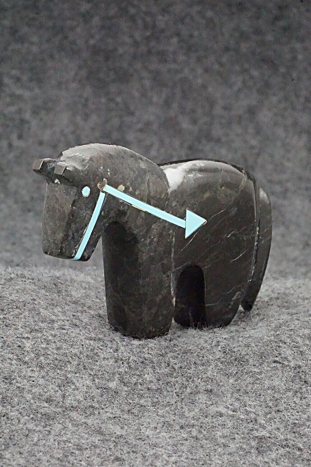 Horse Zuni Fetish Carving - Bernard Laiwakete