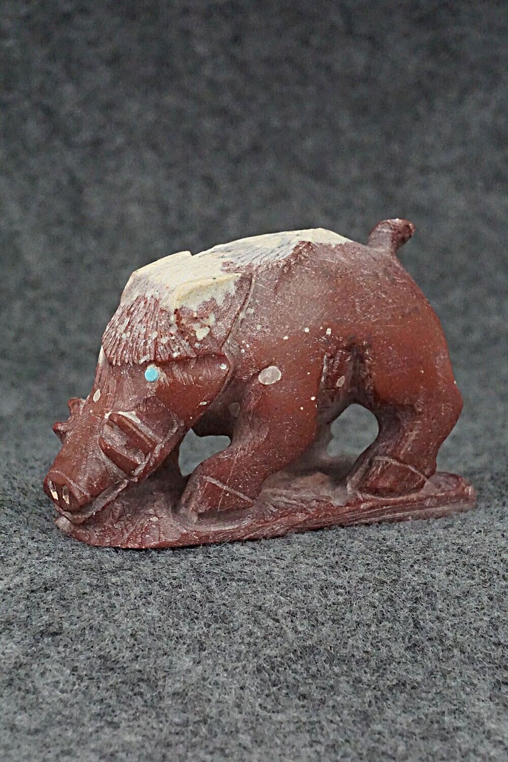 Boar Zuni Fetish Carving - Derrick Kaamasee