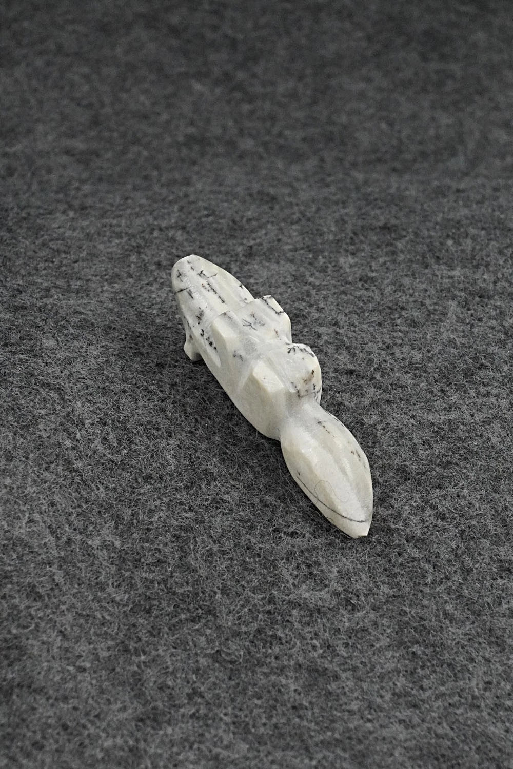 Fox Zuni Fetish Carving - Benina Kallestewa