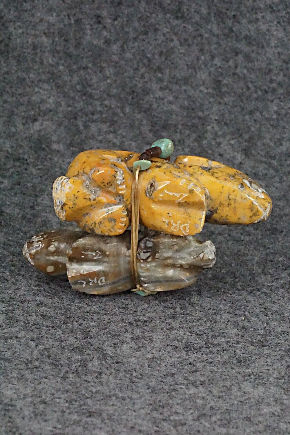 Rabbits Zuni Fetish Carving - Daisy Natewa