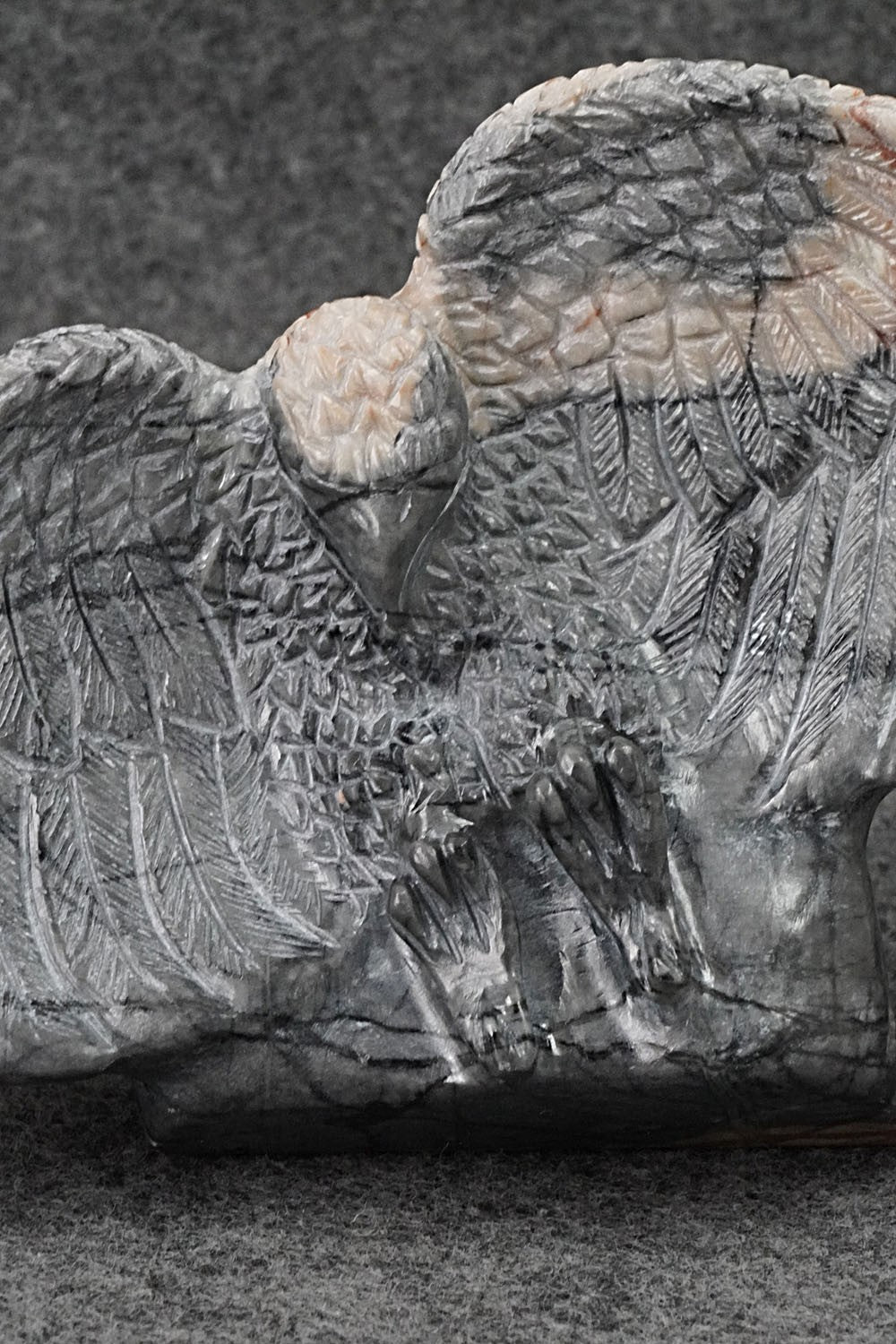 Eagle Zuni Fetish Carving - Terrance Panteah