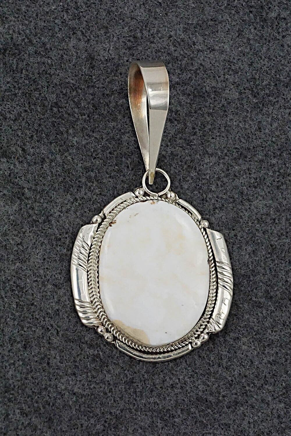 White Buffalo & Sterling Silver Pendant - Kenny Calavaza