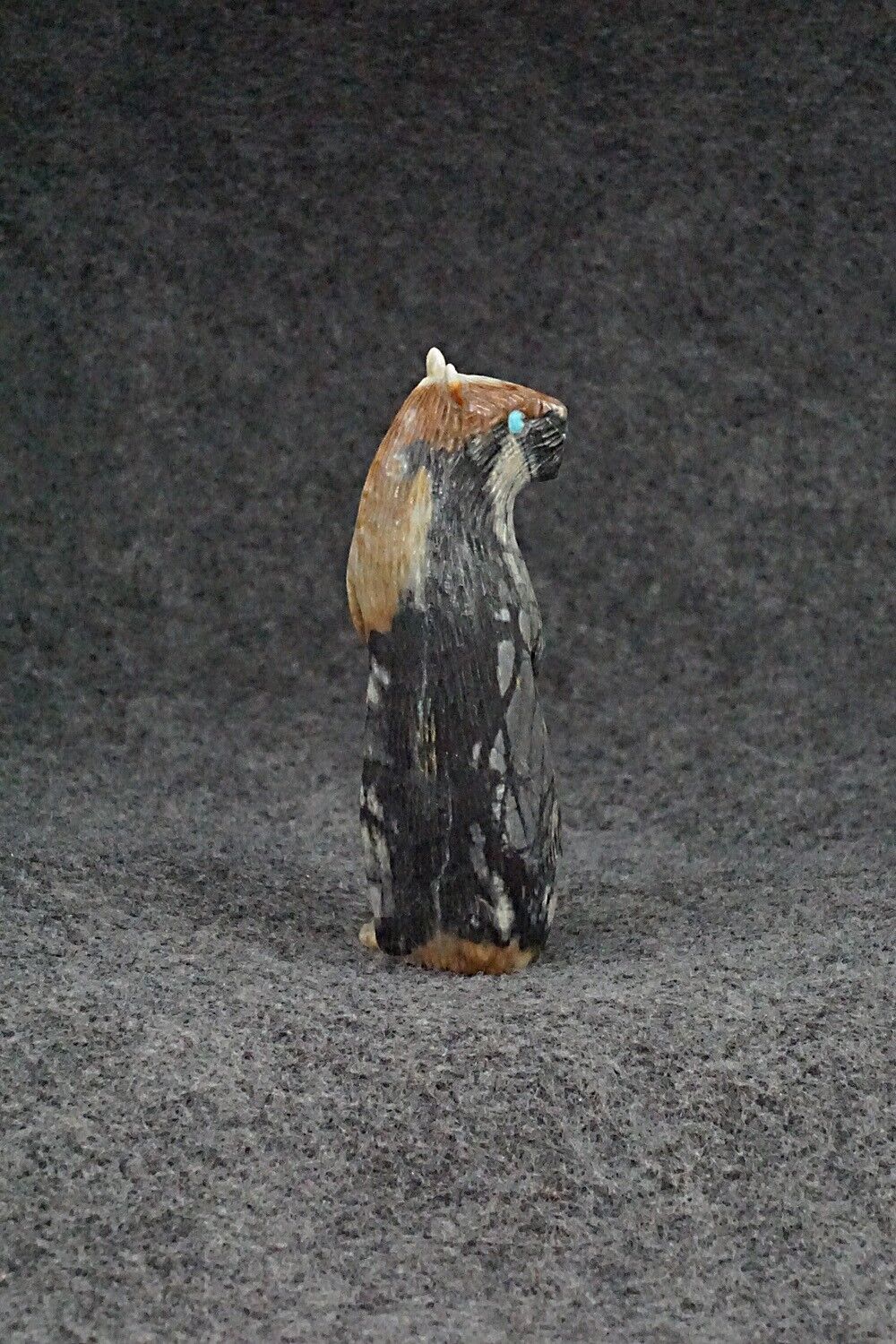 Bear Zuni Fetish Carving - Lance Cheama