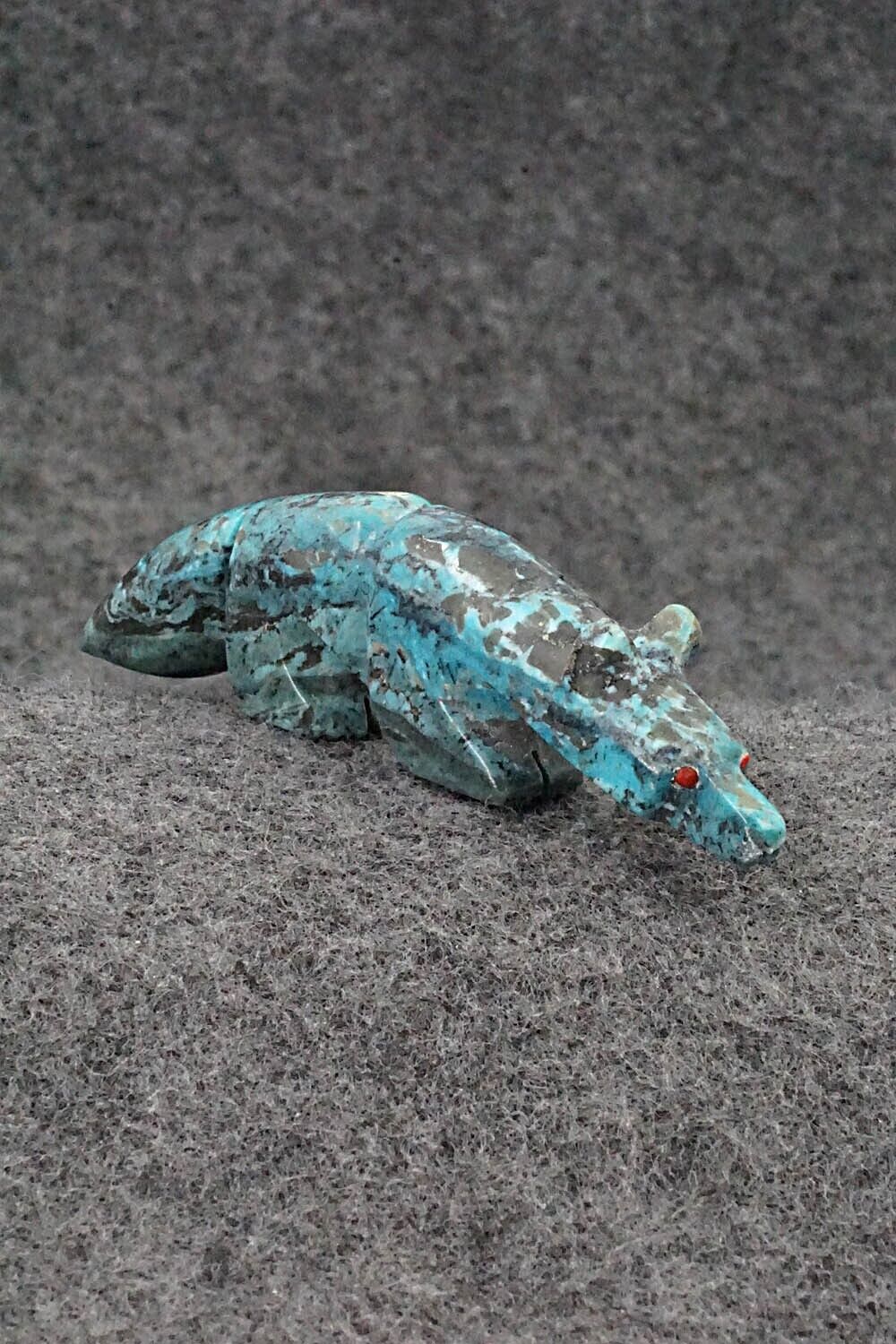 Wolf Zuni Fetish Carving - Reynold Lunasee