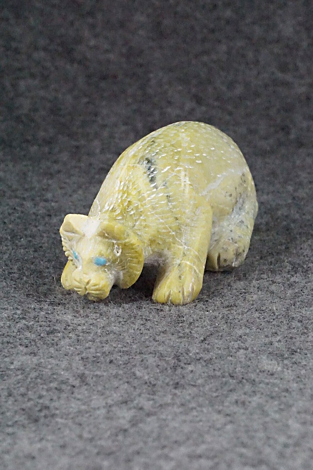 Bobcat Zuni Fetish Carving - Cody Cheama
