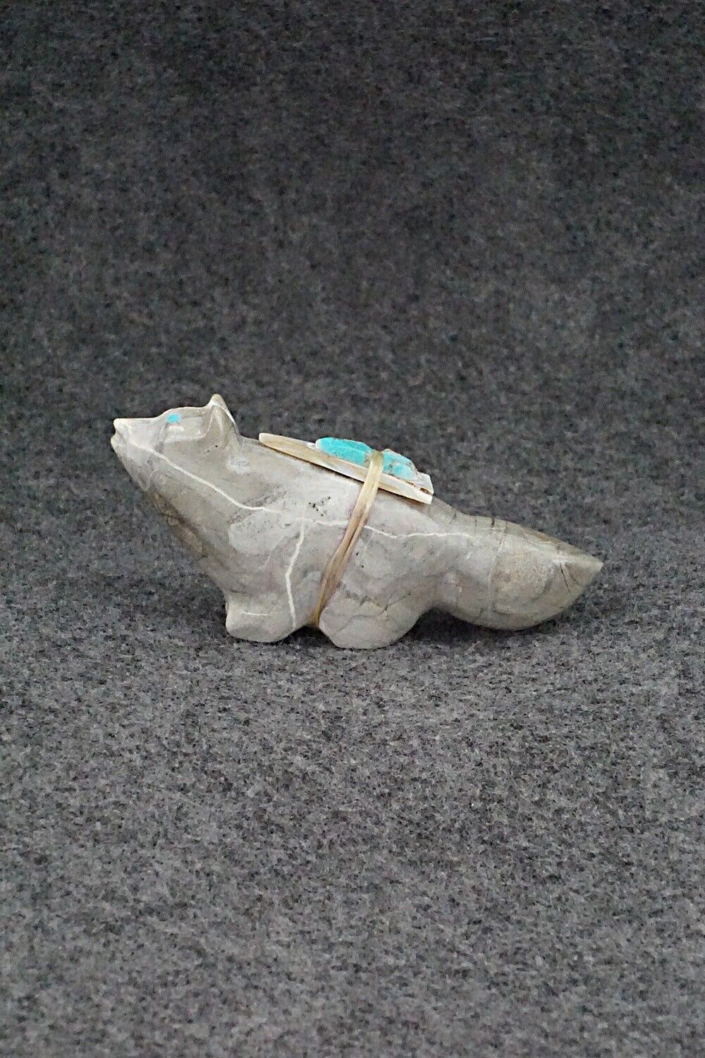 Wolf Zuni Fetish Carving - Delvin Leekya