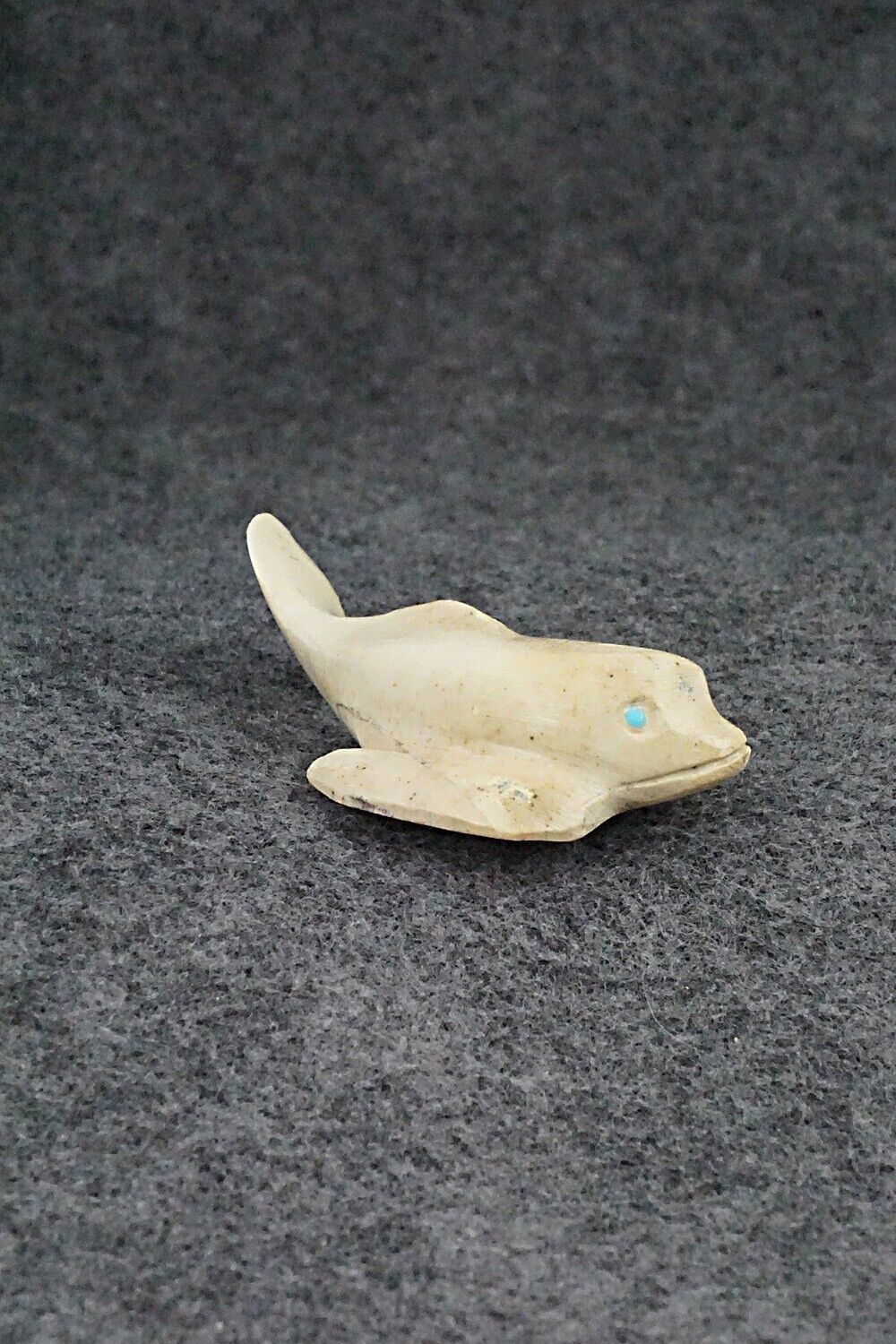 Whale Zuni Fetish Carving - Lindsey Cheama