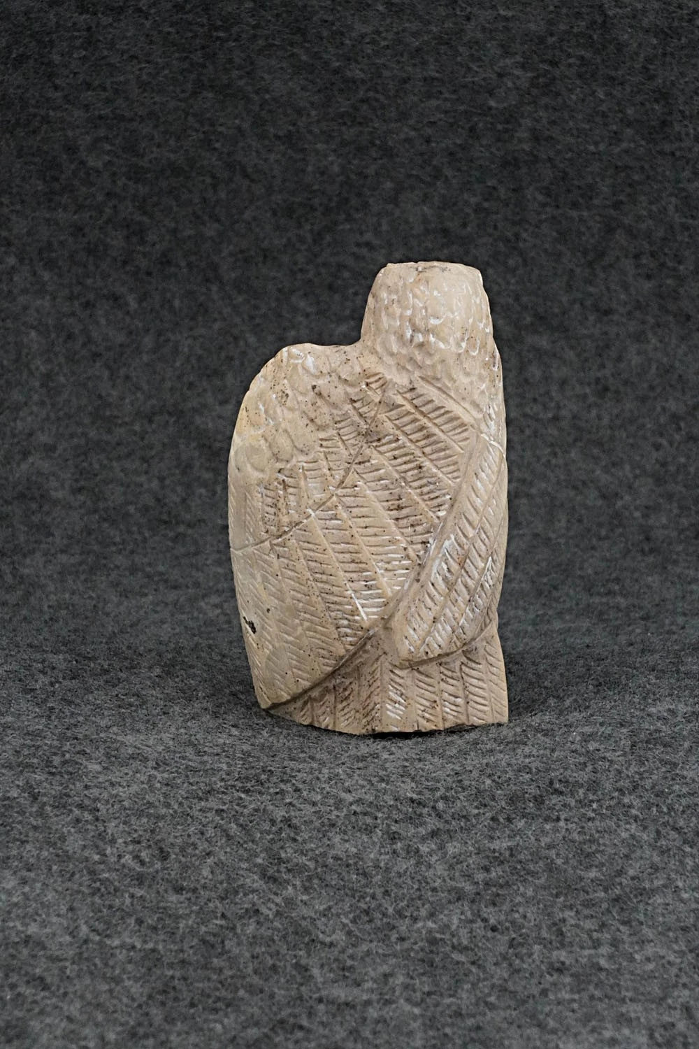 Owl Zuni Fetish Carving - Derrick Kammasee