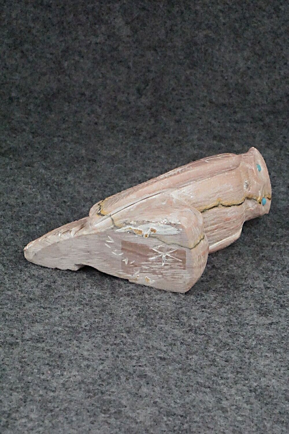 Owl Zuni Fetish Carving - Derrick Kaamasee