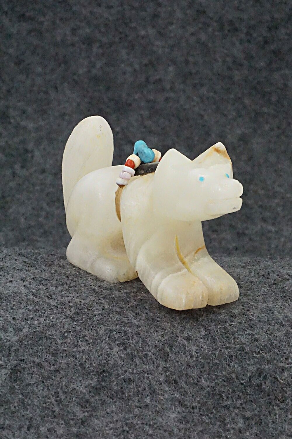Wolf Zuni Fetish Carving - Douglas Martza