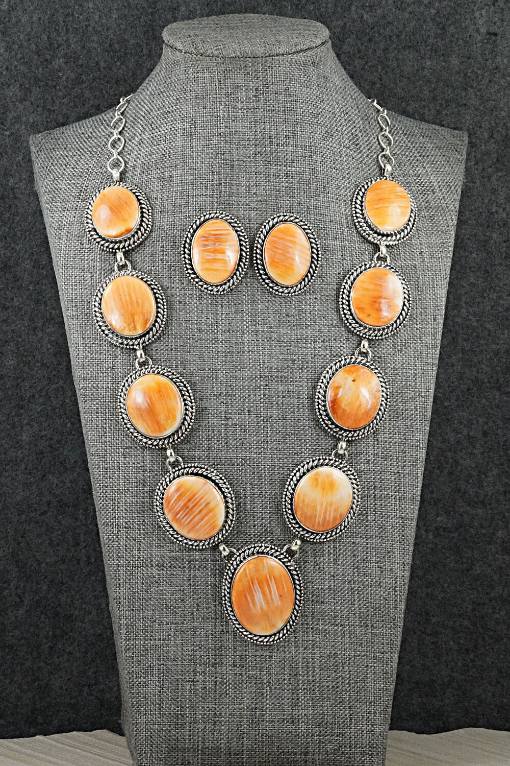 Spiny Oyster & Sterling Silver Necklace Set - Darrin Livingston