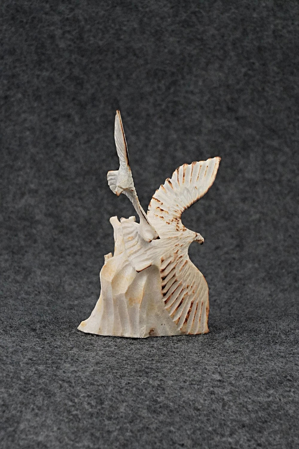 Eagle Zuni Fetish Carving - Ruben Najera