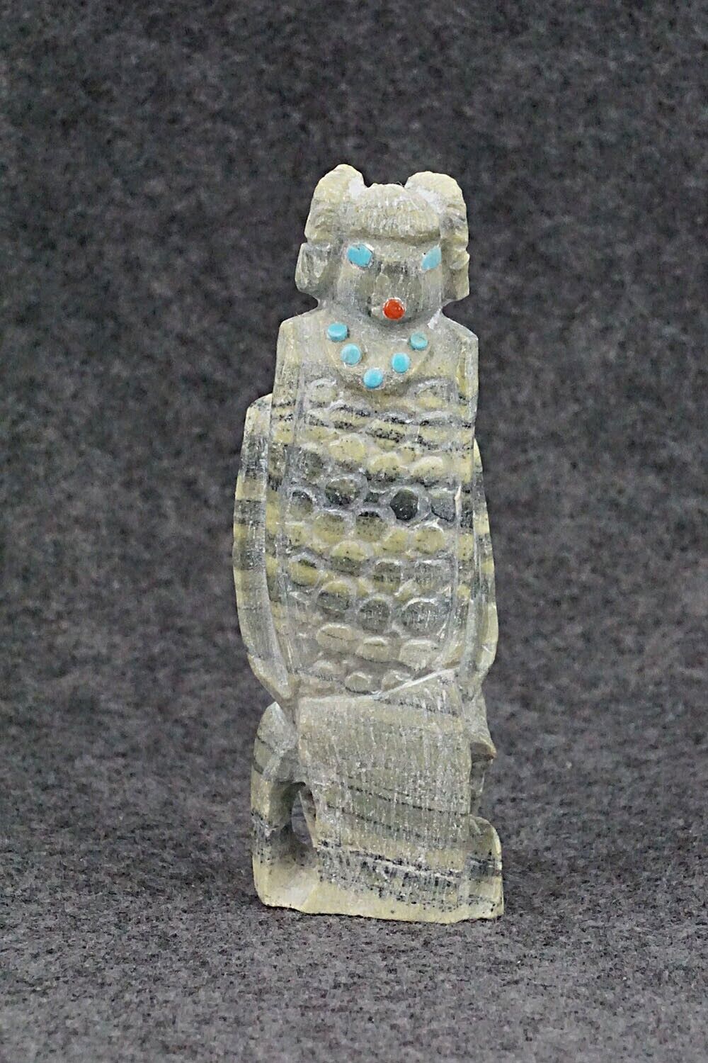 Corn Maiden Zuni Fetish Carving - Derrick Kaamasee