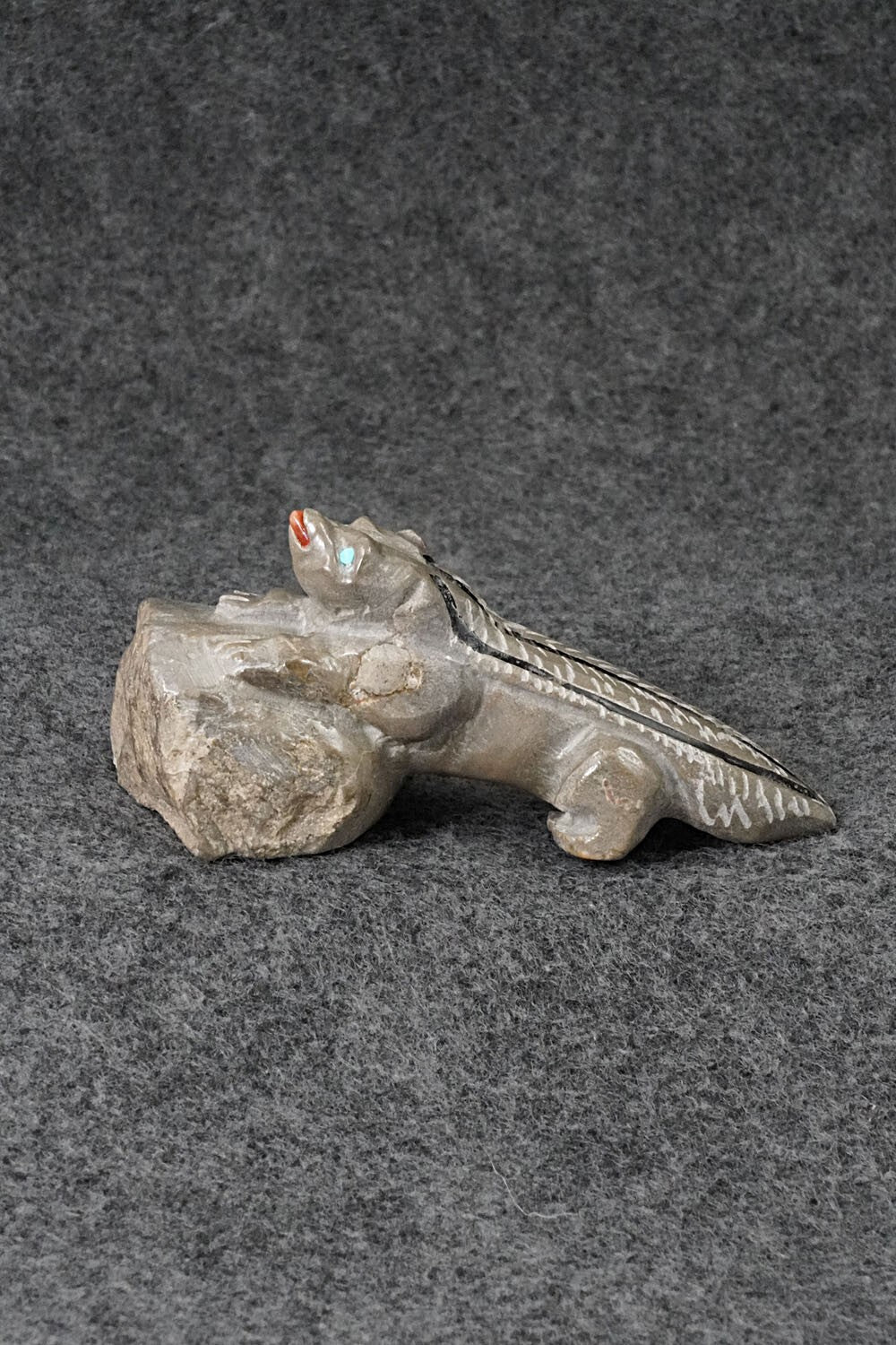 Badger Zuni Fetish Carving - Freddie Leekya
