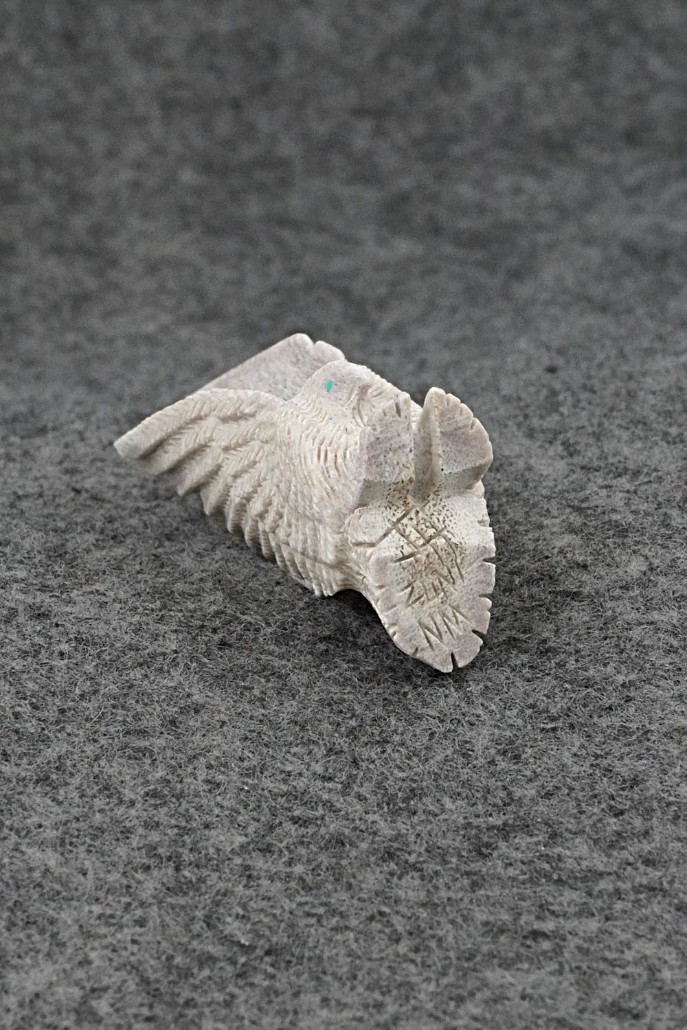 Eagle Zuni Fetish Carving - Justin Hustito