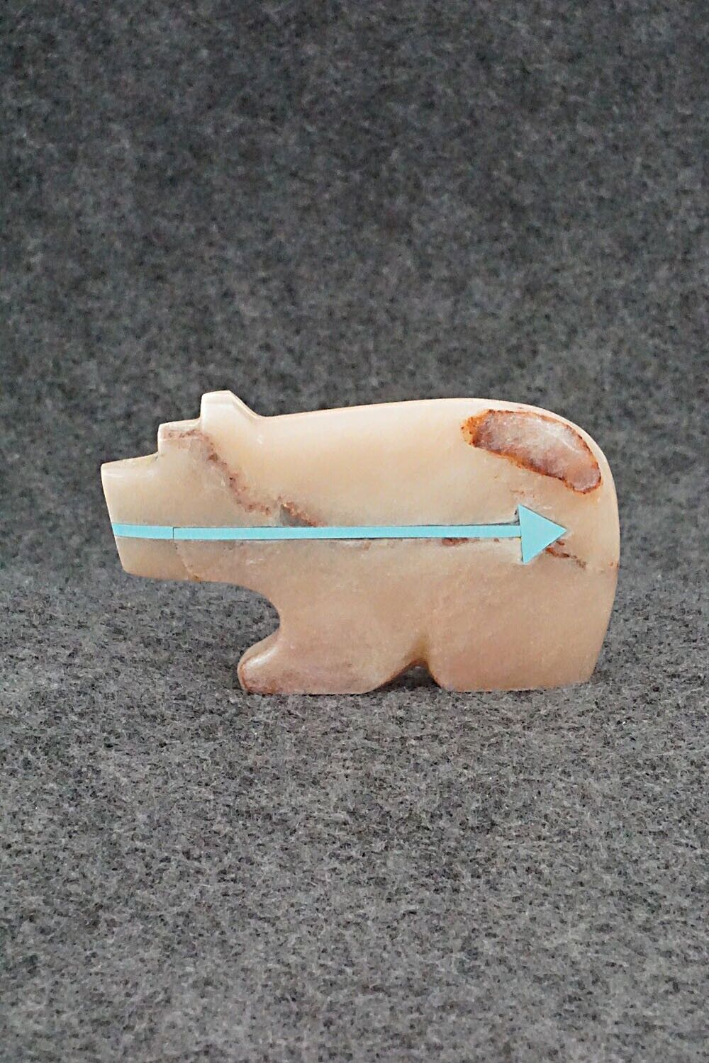 Bear Zuni Fetish Carving - Bernard Laiwakete