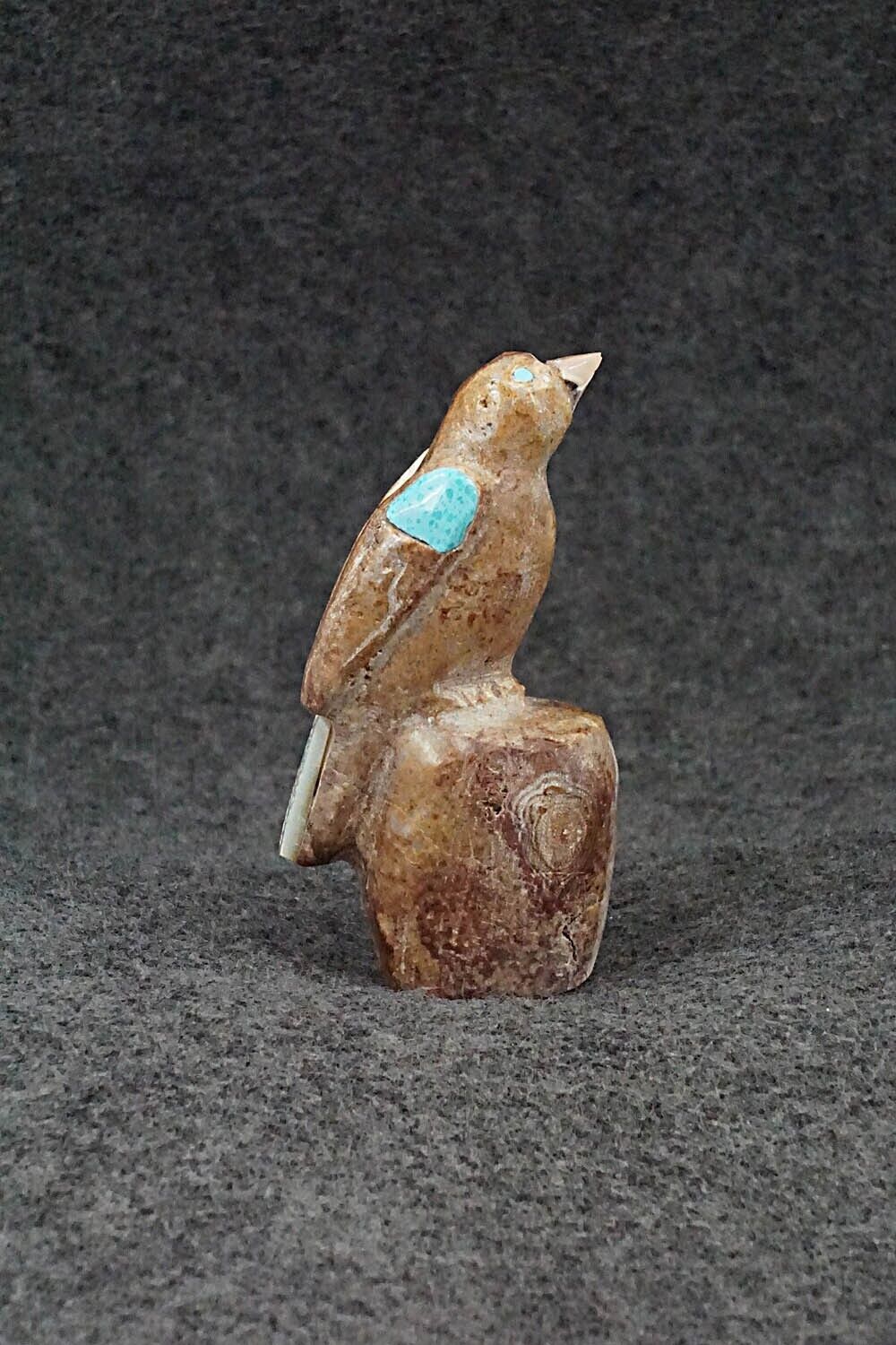 Eagle Zuni Fetish Carving - Freddie Leekya