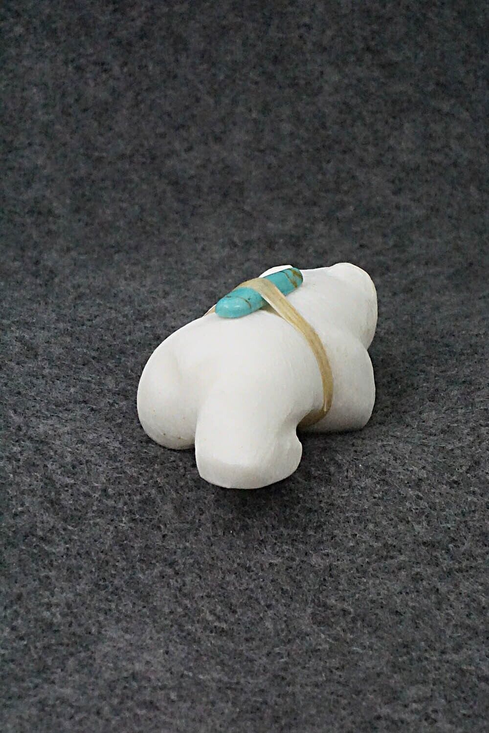 Bear Zuni Fetish Carving - Herbert Halate
