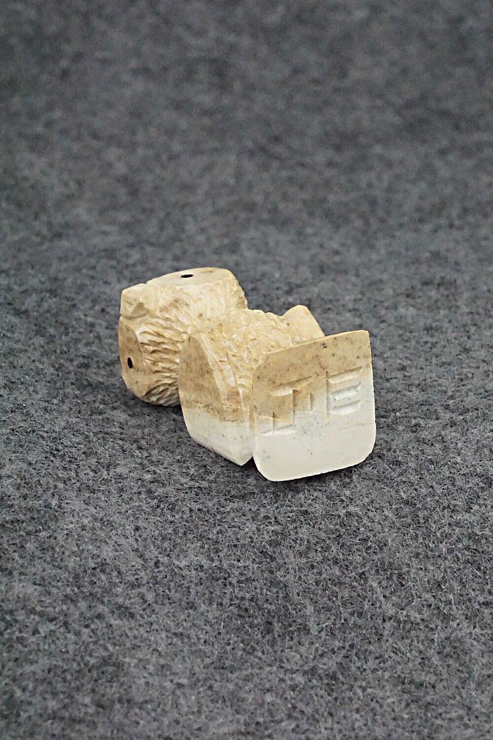 Owl Zuni Fetish Carving - Jesus Espino