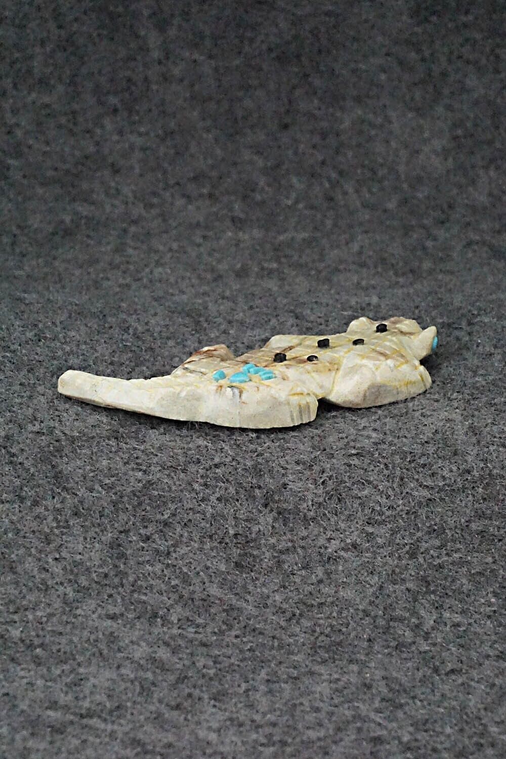 Lizard Zuni Fetish Carving - Danette Laate