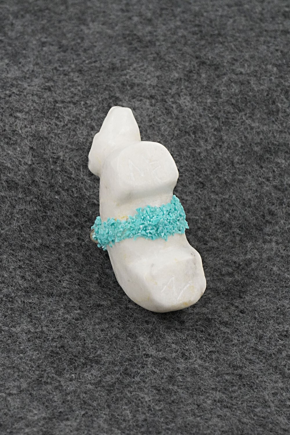 Bear Zuni Fetish Carving - Marvelita Phillips