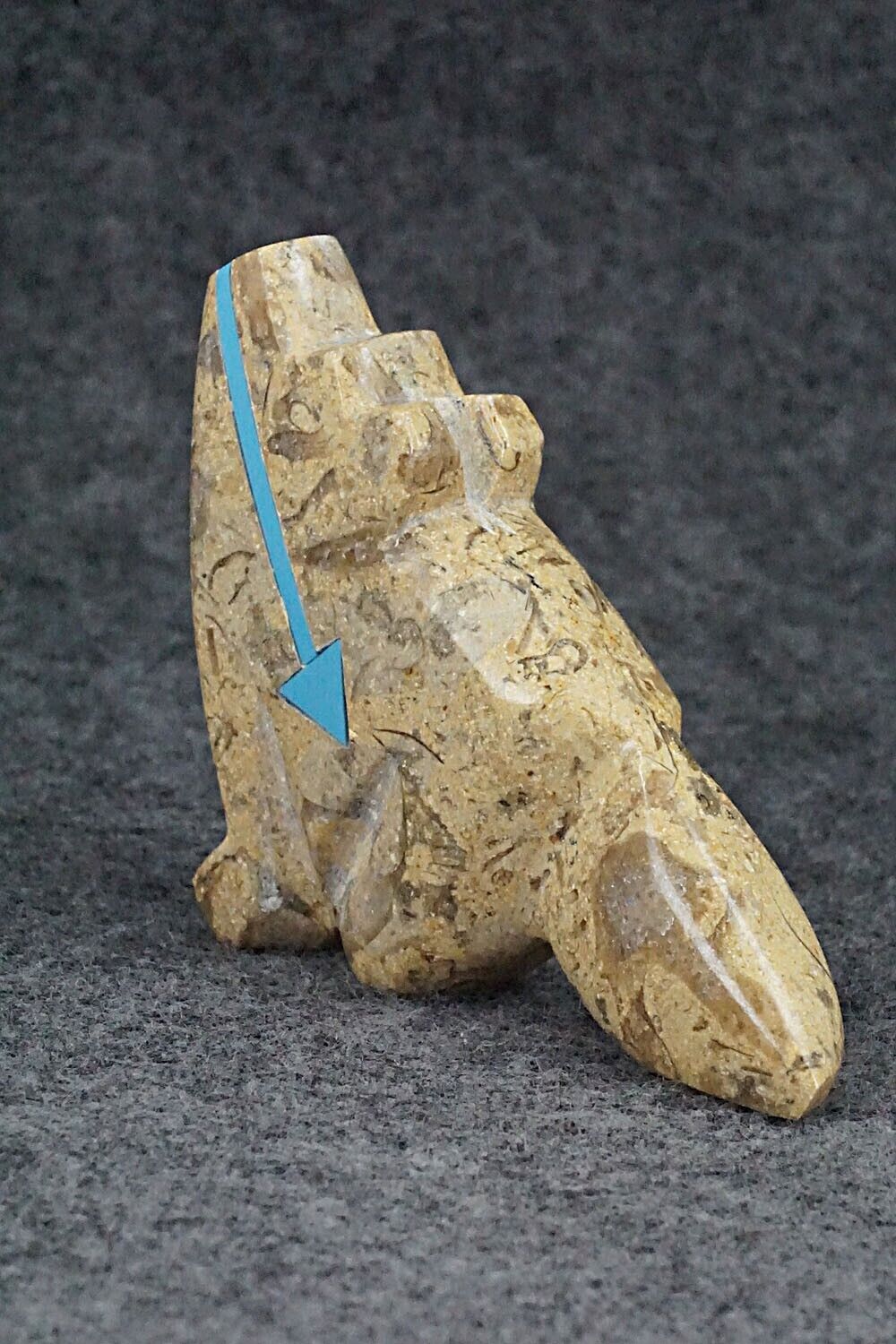 Wolf Zuni Fetish Carving - Bernard Laiwakete