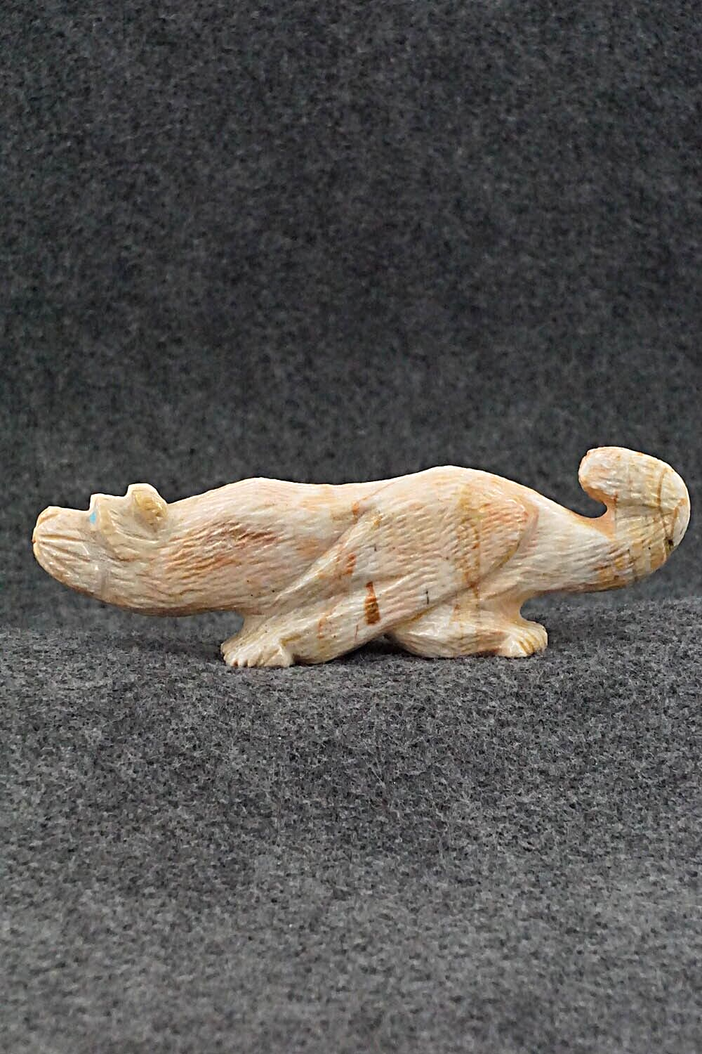 Mountain Lion Zuni Fetish Carving - Tony Mackel