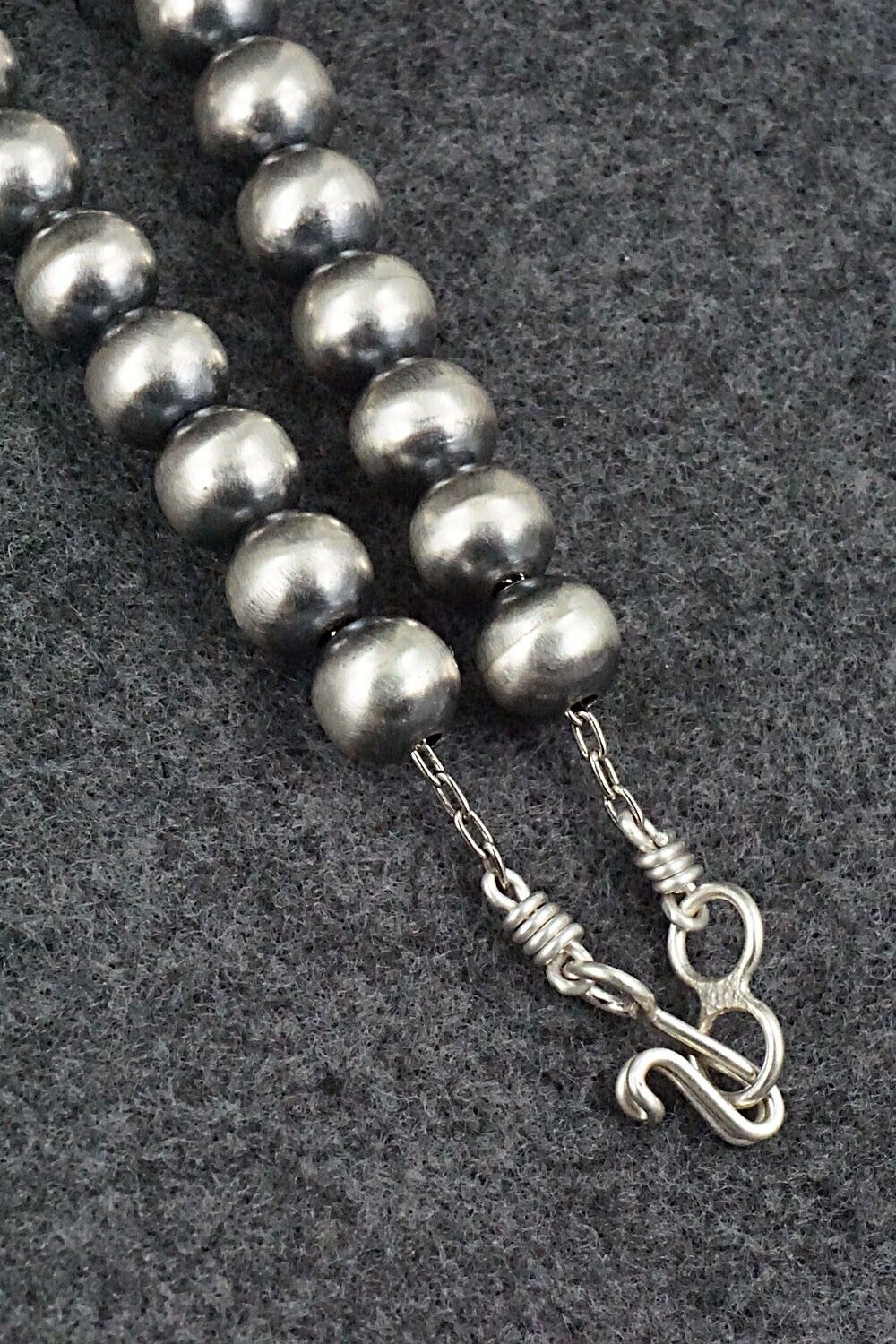 Sterling Silver Navajo Pearl Necklace 18" - Bryannen Halwood