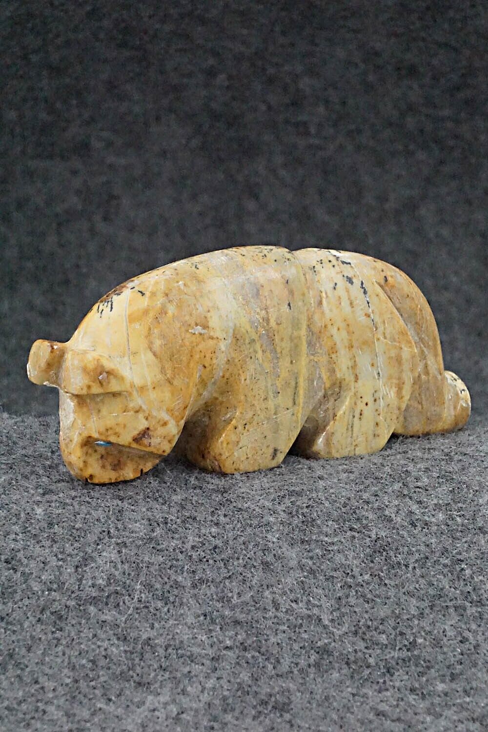 Mountain Lion Zuni Fetish Carving - Reynold Lunasee