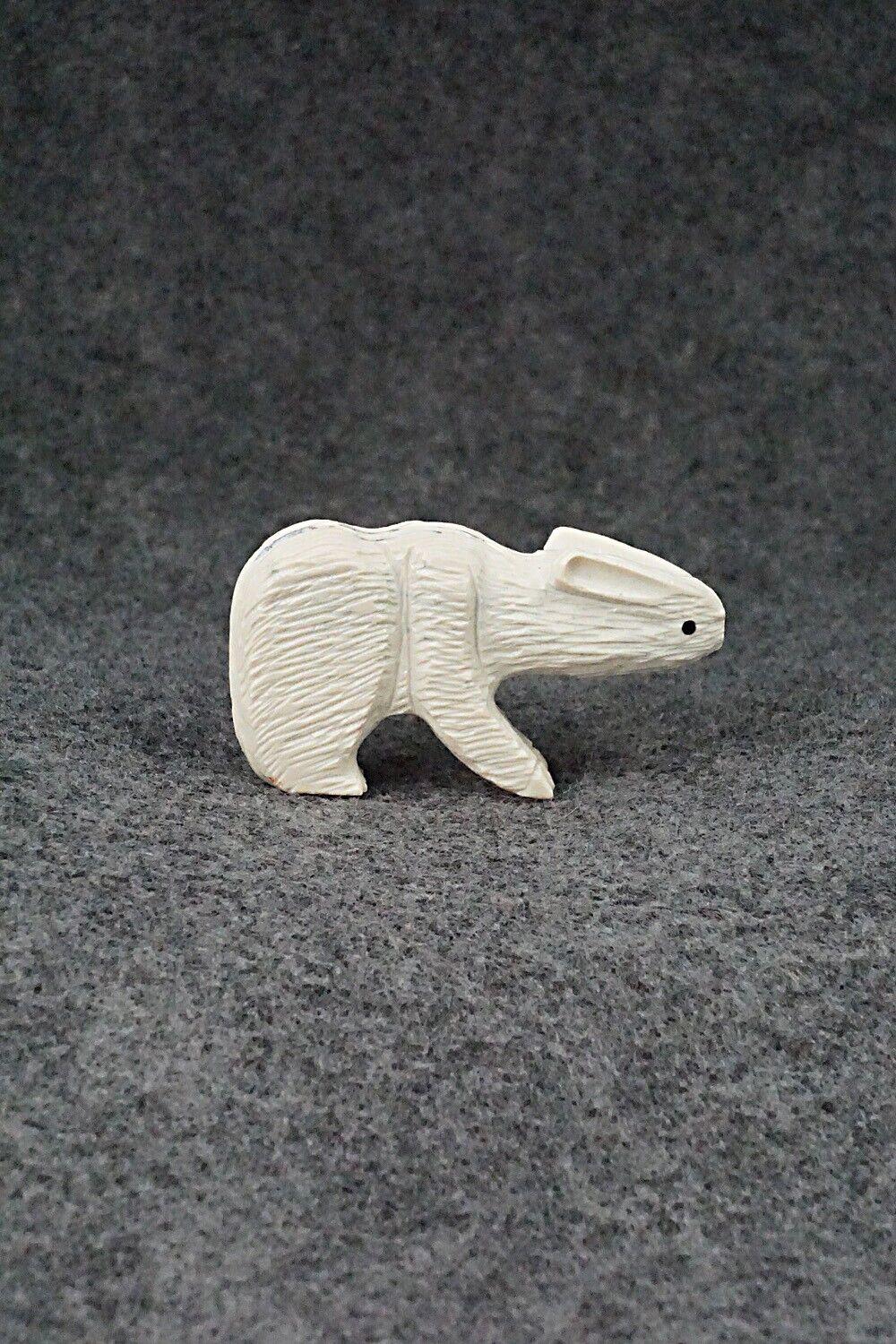 Rabbit Zuni Fetish Carving - Jesus Espino
