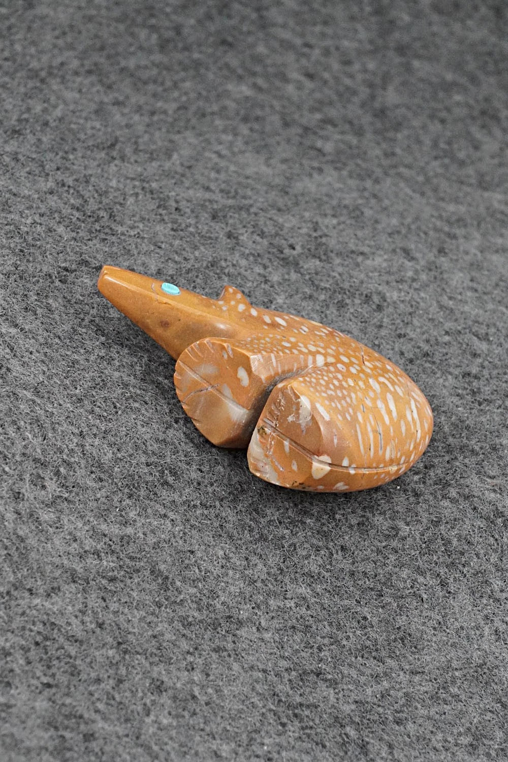 Bear Zuni Fetish Carving - Ronnie Lunasee