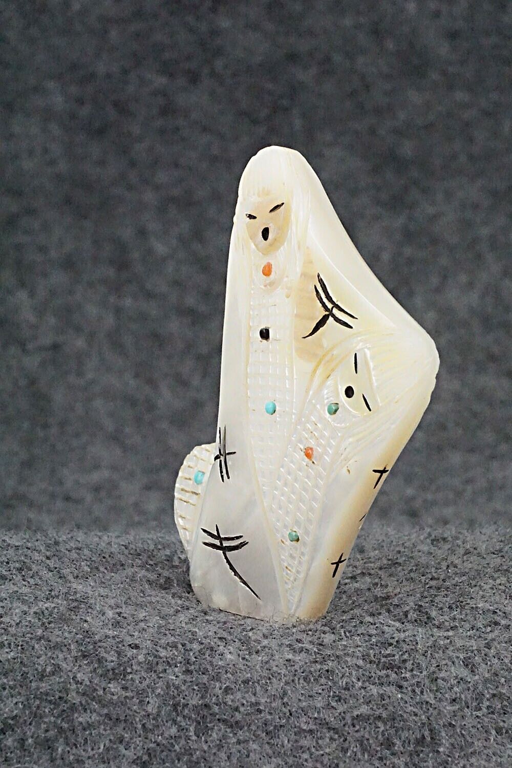 Corn Maiden Zuni Fetish Carving - Sandra Quandelacy