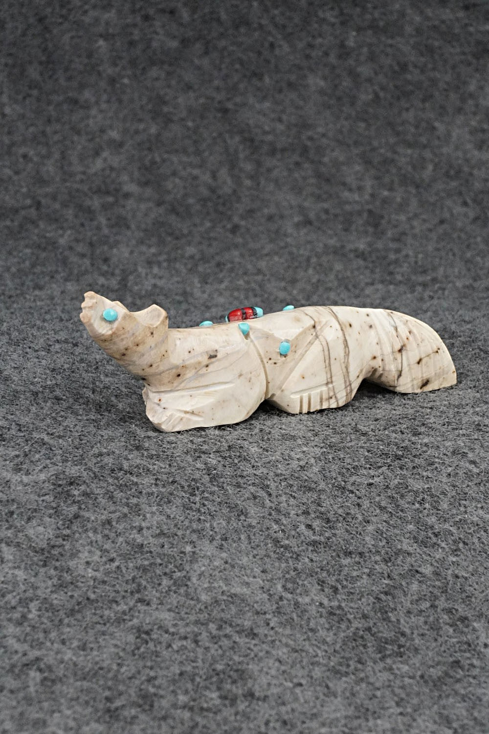 Fox Zuni Fetish Carving - Dannette Laate