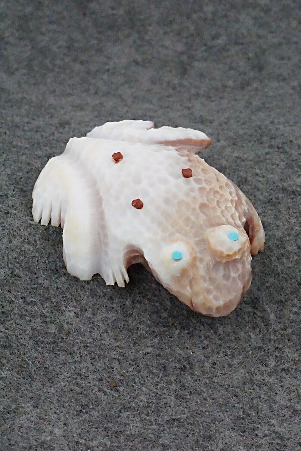 Frog Zuni Fetish Carving - Tyrone Poncho