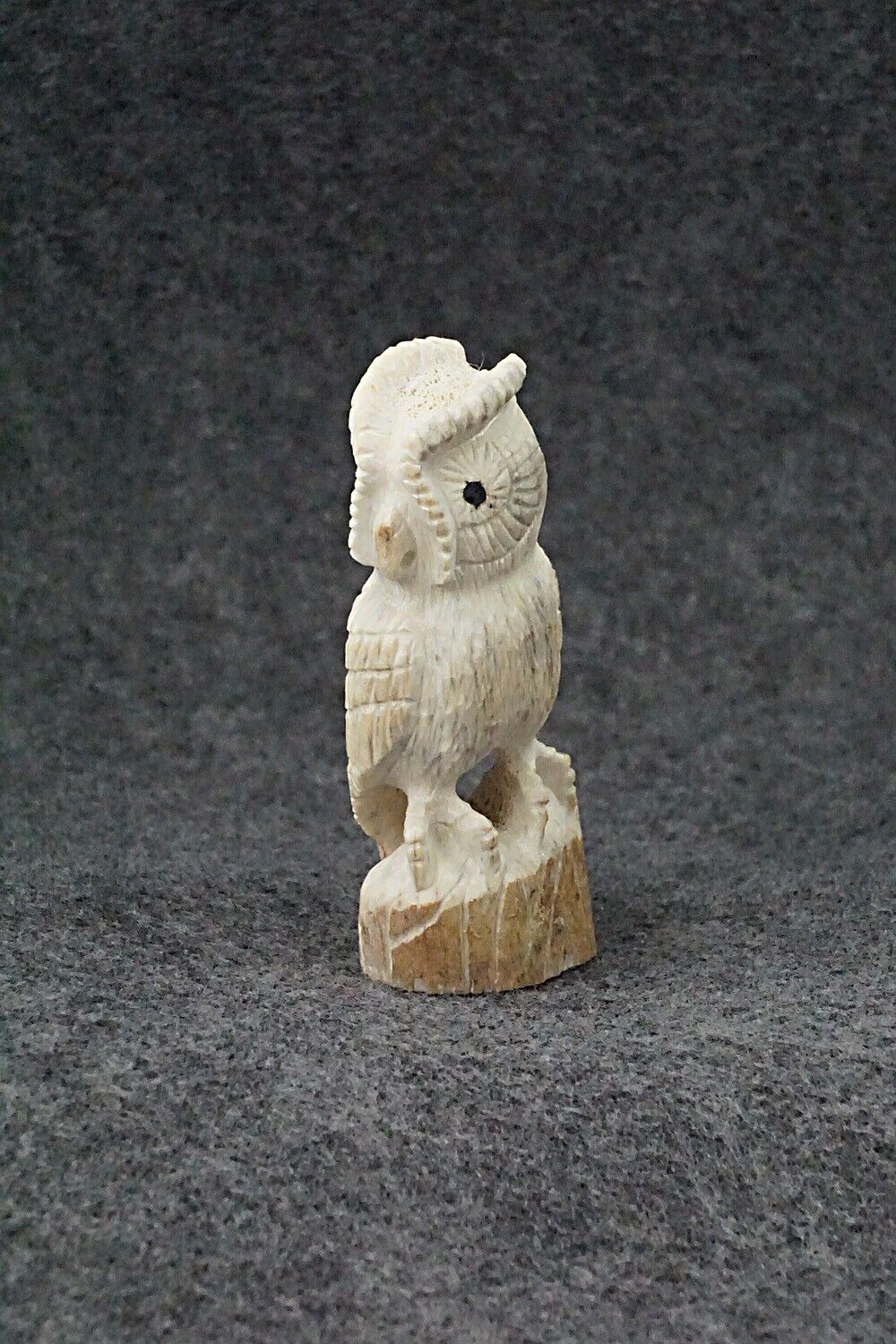 Owl Zuni Fetish Carving - Chris Peina