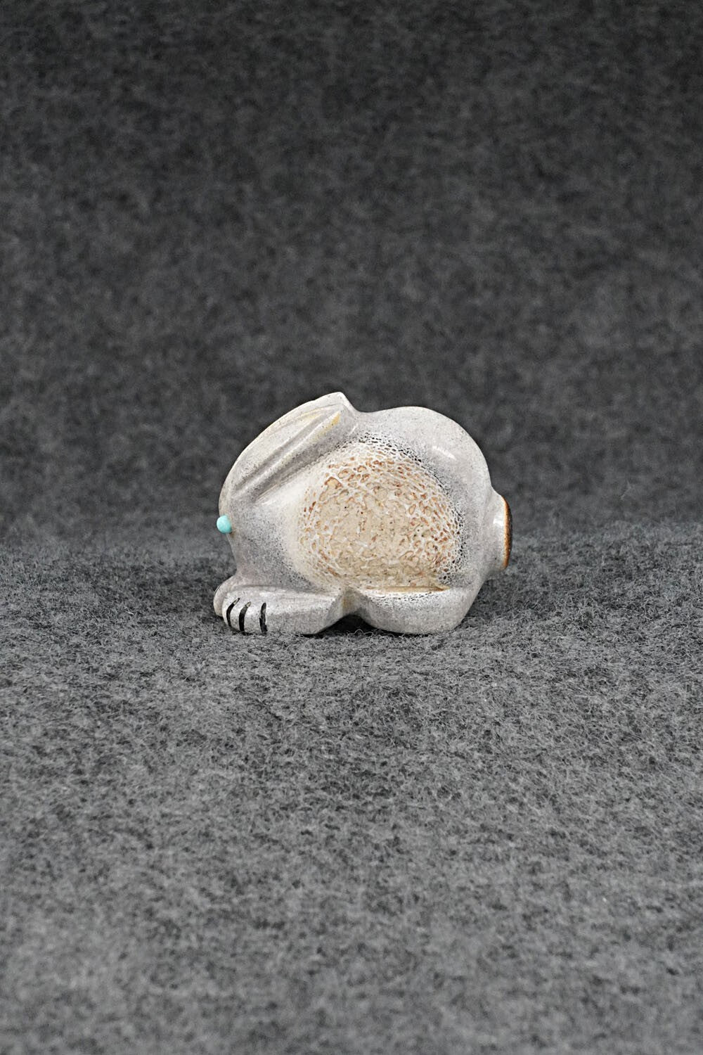 Rabbit Zuni Fetish Carving - Claudia Peina