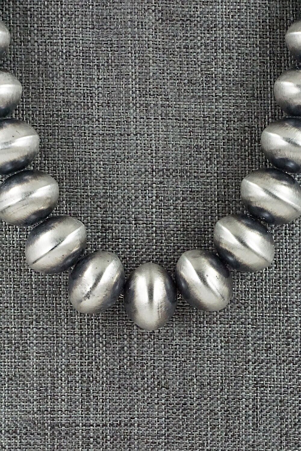 Sterling Silver Navajo Pearl Necklace 18" - Bryannen Halwood