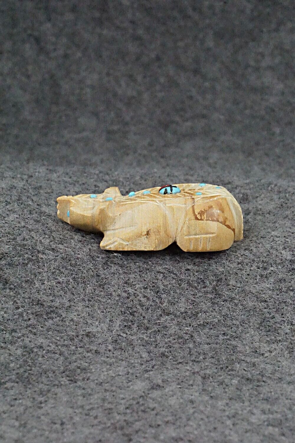 Badger Zuni Fetish Carving - Danette Laate